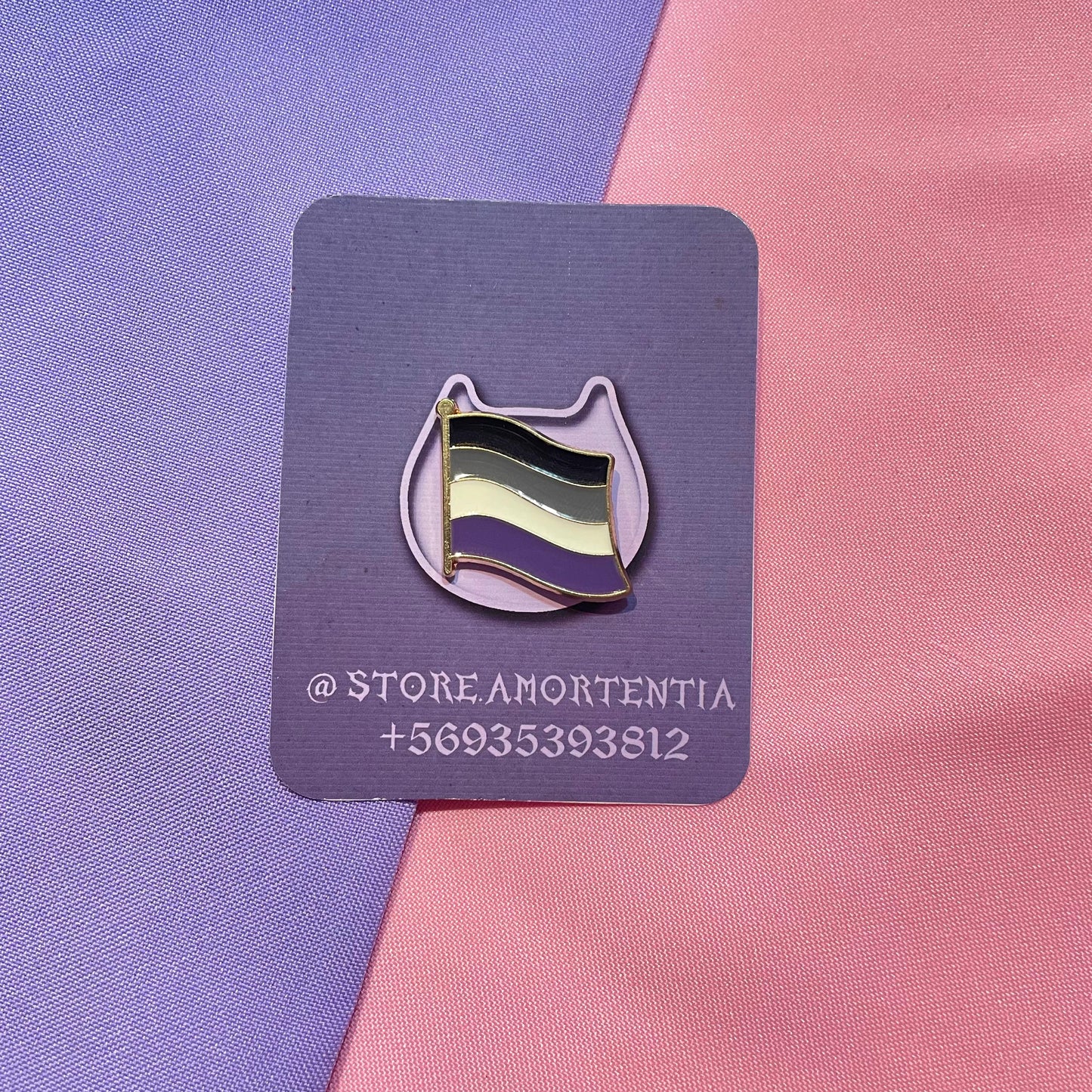Pin Metálico “Bandera Asexual”
