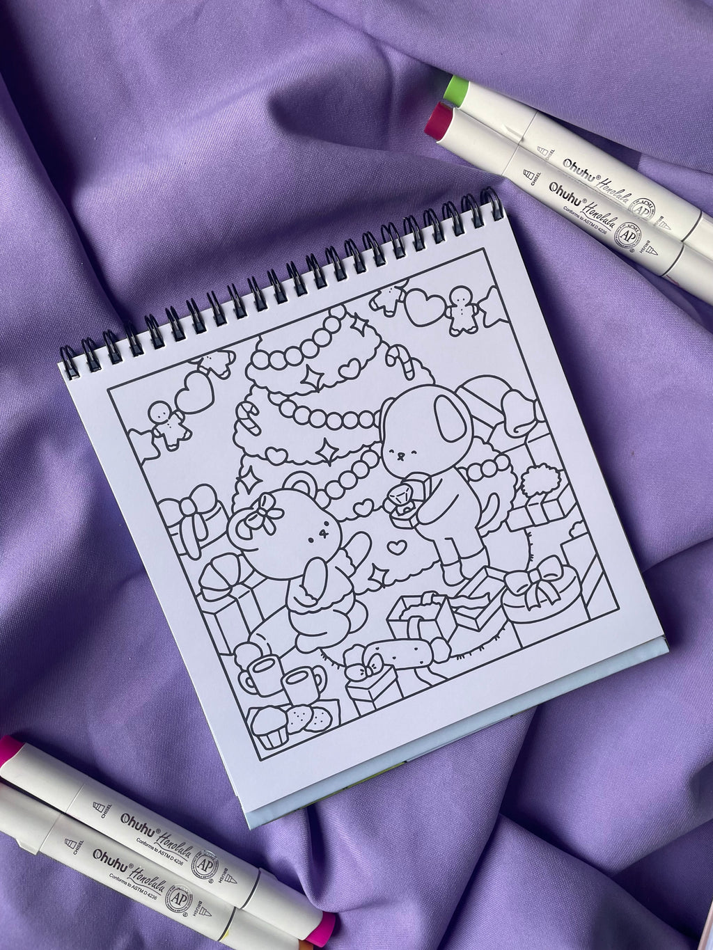 🍓 Bearie Coloring – Cozy Christmas Coloring Book