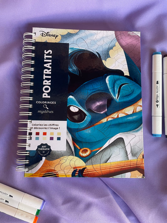 Libro para Colorear Disney - Retratos Misteriosos