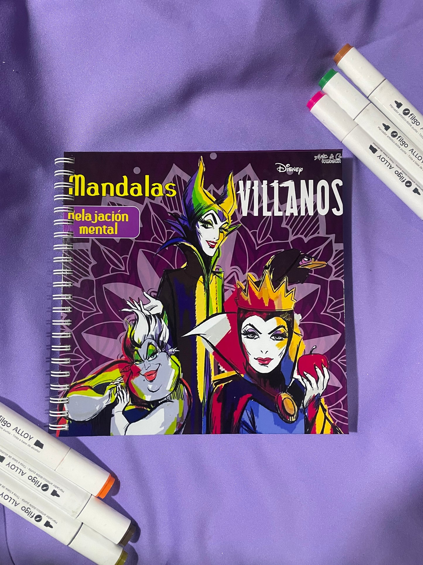 📖 Mandalas Villanos – Disney