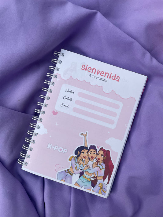 ✨📘 Planner Guerreras K-Pop (Incluye bolsita de regalo) ✨🎁